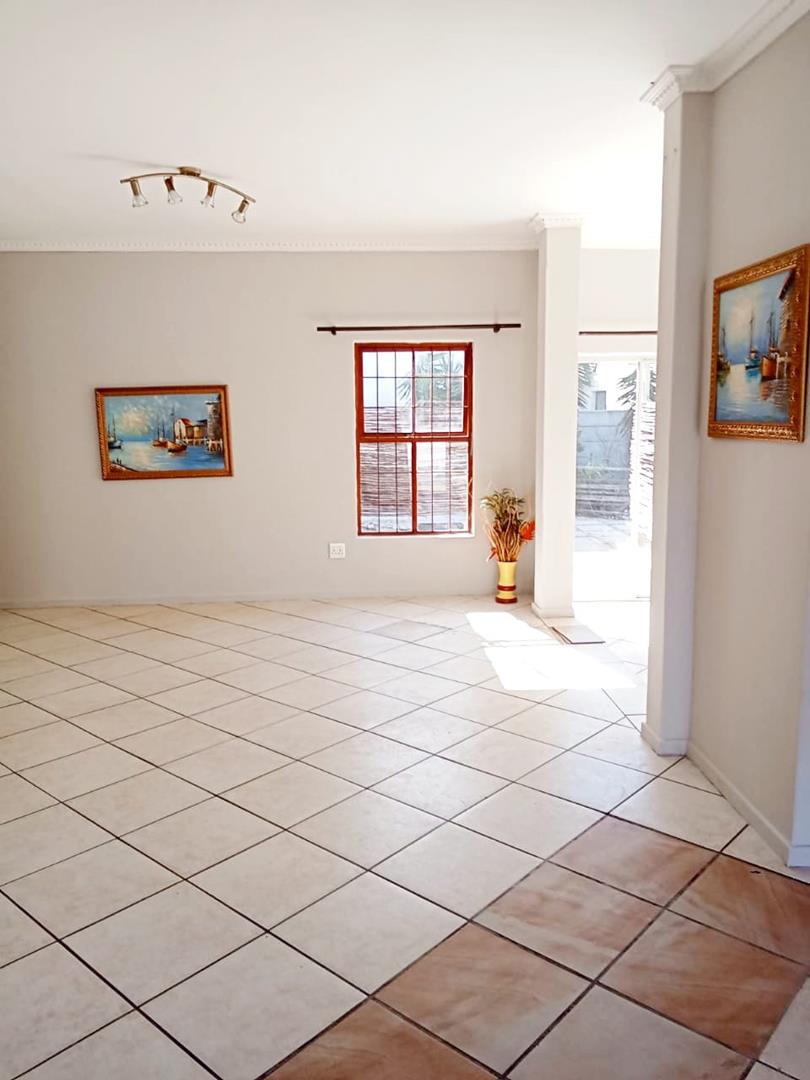 2 Bedroom Property for Sale in Parklands Western Cape